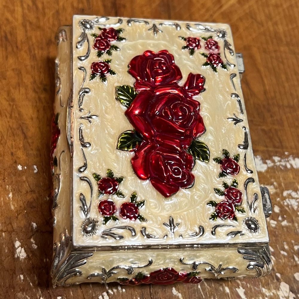 Jewelry box Metal Fooded Silver tone with enamel Rose decor - Picture 8 of 9